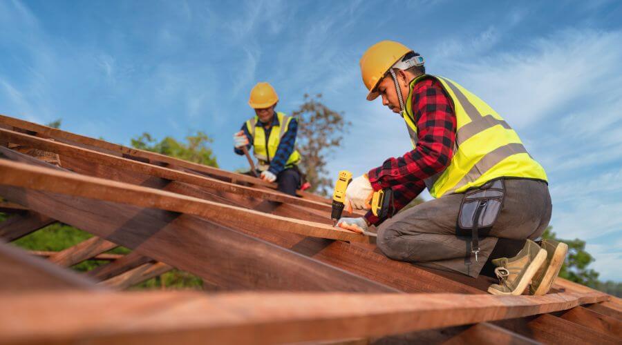Professional residential roofers in Columbia City, IN